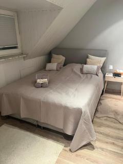Sandys-Beachhouse EM 2024 Stadion -16 Fahrminuten Ferienwohnung Abtei Brauweiler Business Küche Klima Parken Relax Travel Work Köln Nähe - Pulheim - 5
