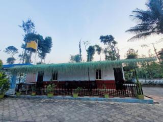 Giri Darshini Homestay - Simple Rooms with Pool & Private Falls - Chikmagalur - 7