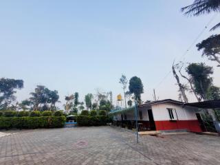 Giri Darshini Homestay - Simple Rooms with Pool & Private Falls - Chikmagalur - 5