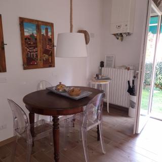 Minimal Chic House Parking and Private garden - Bologna - 0