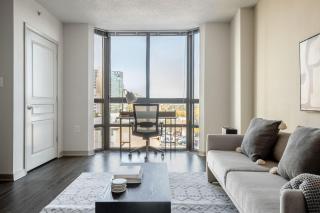 Bethesda 1br w courtyard pool nr restaurants WDC-723 - 0