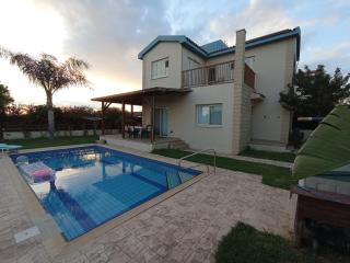 SIRENS BEACH GREEN VILLA Licence Number 00792 - Sotira - 0