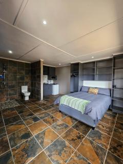 SavannaSkies Stays - Hillcrest - 4