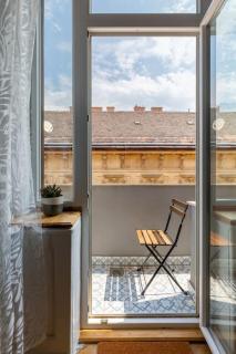 Cozy and Stylish in the Center with Balcony - Budapest - 8