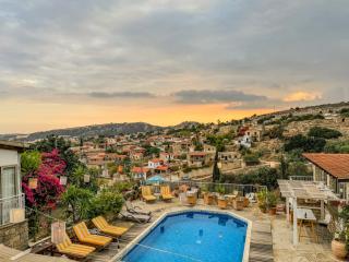 Cyprus Villages - Hotel & Restaurant - Central Location - Bed & Breakfast With Access To Pool And Stunning Views - 1
