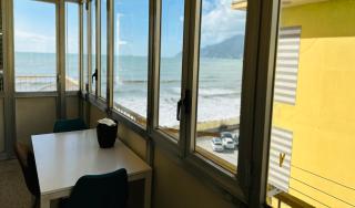 BluMare ArtHouse - 5