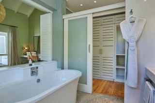 The Robertson Small Hotel and Spa by The Living Journey Collection - 4