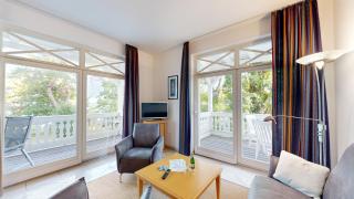 FeWos direkt am Strand, mit Südbalkon oder mit Balkon mit Meerblick, Villa Strandburg, Binz - Binz - 3