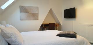 Comfort Stay Sussex 5-bed - 9