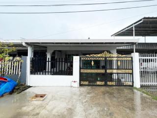 LILY HOMESTAY PUTATAN - 2