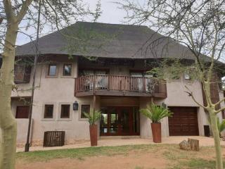 Zebula Golf and Wildlife Estate - Great Heights Pax 16 - Moi Signature Luxury villa - 9