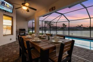 BRAND NEW Paradise with never ending Sunsets - Villa Chillax N Sunsets - Roelens Vacations - Cape Coral - 5