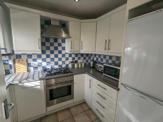 Superb Modern Apartment - FREE PARKING - 2