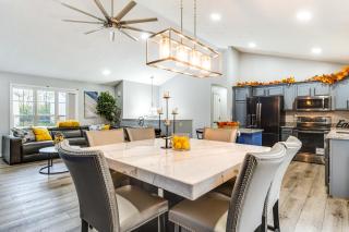 Cozy Ohio Home - Deck, Arcade Games and Near Golfing - 5