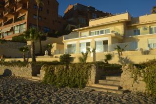 Maravilloso Apartamento AMANECER CABO a pie de playa y mar en CHALET ROQUETES - Alicante - 2