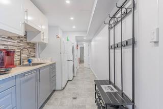 Executive Apartment - 2BDR Parking Self-check in - Walkout basement Lower Unit - Mississauga - 7