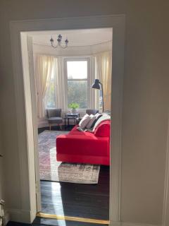 Beautiful traditional top floor flat in the center of Largs - 3