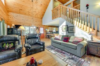 Rustic Cabin on Hemphill Creek with Fire Pit and Grill - Waynesville - 6