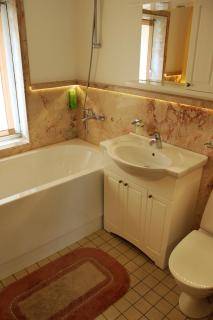 Embrace Hotel & Apartments - 5