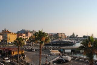 Petit Hotel - 1