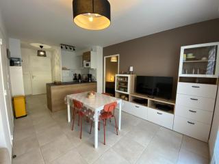 Villa lumineuse au soleil,plage 5',piscine,parking - 9