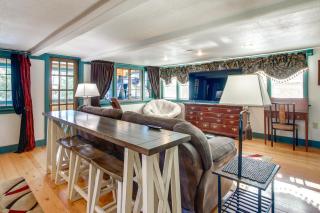Colorful Cottage with Hot Tub - Steps to Long Lake! - Campbellsport - 3