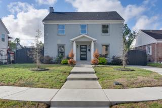 Eclectic Houston Home with Pool Table, 5 Mi to Dtwn - Houston - 8