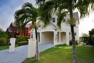 3 bedrooms luxurious pool house centrally located close to everything - Saint Philip - 8