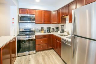 Cozy 3 Bedroom Min to National Mall Great Location and Free Parking - Arlington - 6