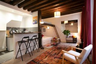Authentic apartment in center of Parisian Marais - París - 4