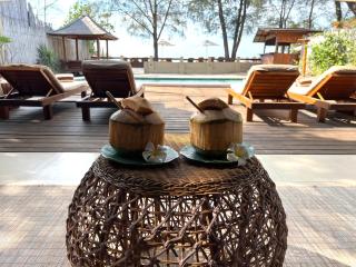 The Gili Beach Resort - Gili Trawangan - 2