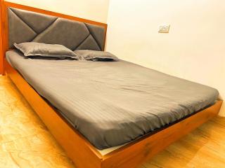 Cozy 2 bed room house with kitchen and wifi. - 4