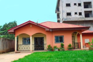 Villa de repos aux couleurs charmantes - Yaoundé - 8