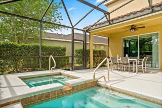 Feel A Mickey Hug on This Magical Retreats - Davenport - 1