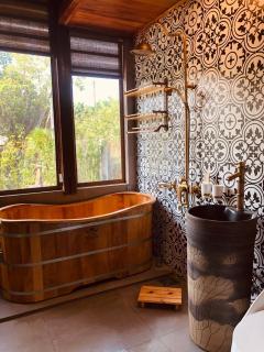 Nha Ben Ho Venuestay - 3