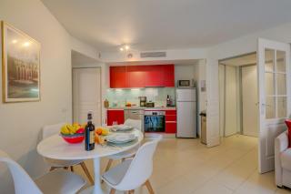 Au Vieux Port Cannes City Center - Happy Rentals - 1