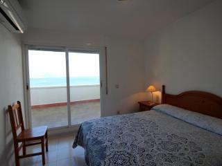LLANÇÀ 11 ÀTIC - Ático en primera línea de mar, gran terraza y piscina comunitaria - ES-228-60 - Port de la Selva - 3