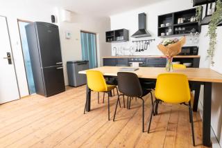 White Wolf House Hostel & Apartments - Prague - 3