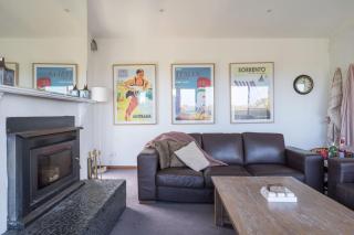 'Banda Bay' A Scenic Beachside Family Home - Rye - 3