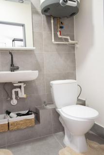 White Wolf House Hostel & Apartments - 2