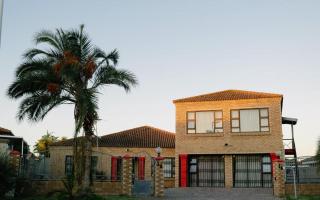 Sunset Events And Accommodation-Gqeberha - Summerstrand - 0