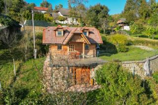 Vineyard Chalet Hansel and Gretel - Happy Rentals - 0
