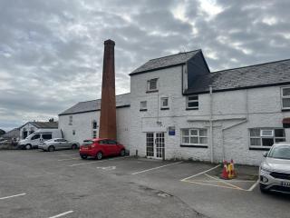 The White Lion Hotel - Bridgend - 9