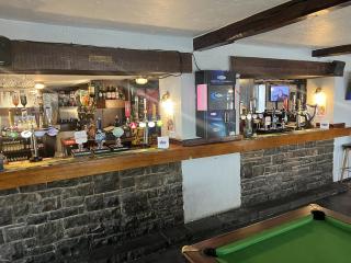 The White Lion Hotel - 8
