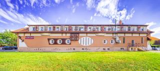 Mártoni Resort & Restaurant - Szigetszentmárton - 7