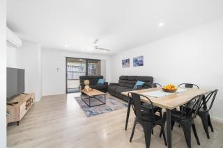 Bellbird Park Stay Katandra 3 BR Family and Worker Home - 5