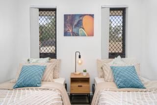 Bellbird Park 3 bedroom Oasis - 9