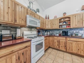 Blue Spruce Retreat - Alto - 1
