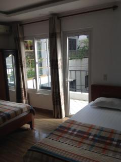 Ngoc Binh Hotel - Hue - 2