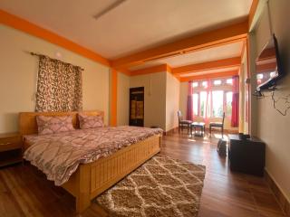 Taktserholidays - Tawang - 2